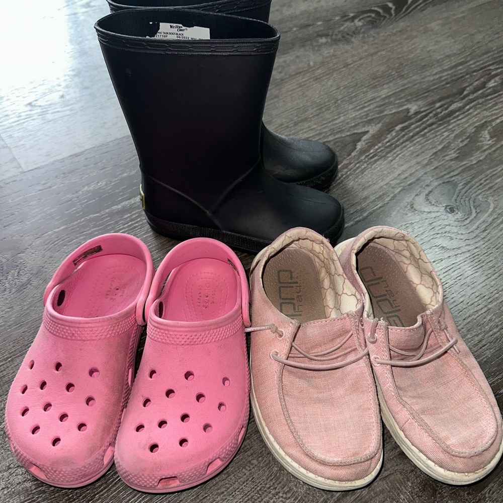 Youth size 11 shoe lot
